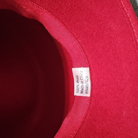 Wool Hat Red With Black Velvet Flowers Sash Ribbon Vintage Vibes - Picture 3 of 10